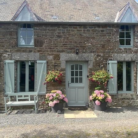 La Petite Maison - No 4 La Relierie Gavray-sur-Sienne Exterior photo